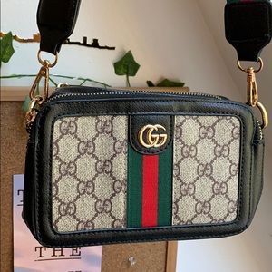 FAKE Gucci striped purse